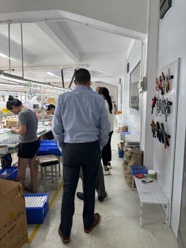 Compania americană RV vizitează compania noastră pentru cooperare